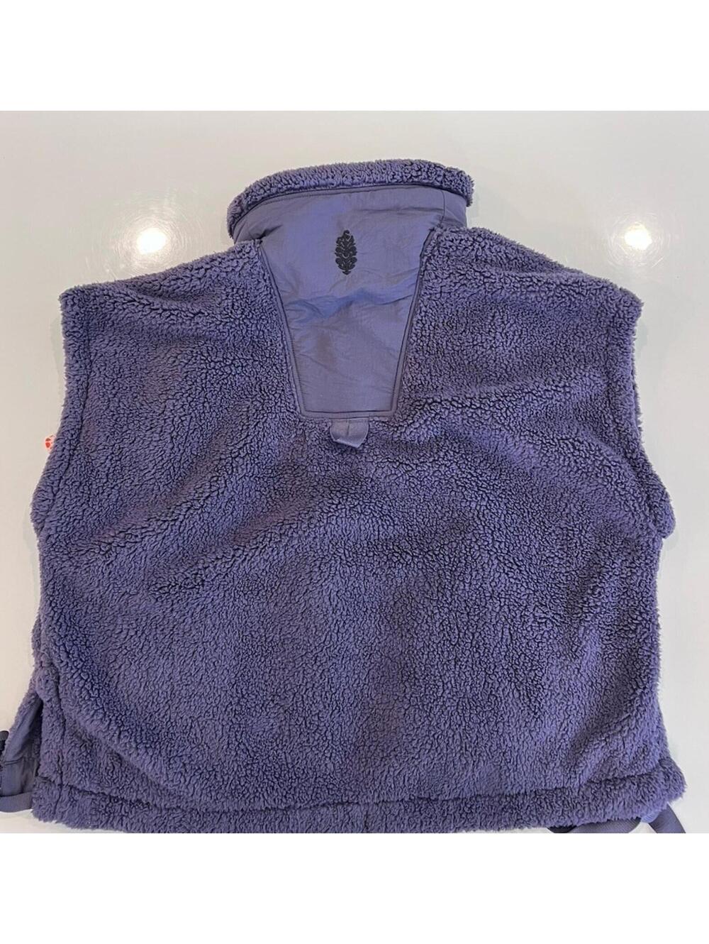 $98 FP Movement Women's Scout It Out Fleece Vest Size XS Graphite NWT - Picture 10 of 13
